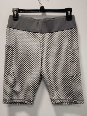 Textured Gray and White Bike Shorts - XL